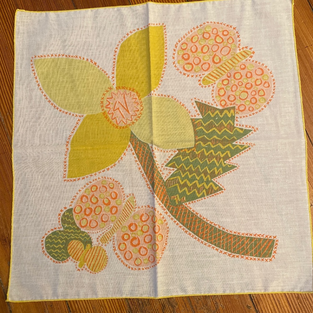 4 Vintage cloth napkins